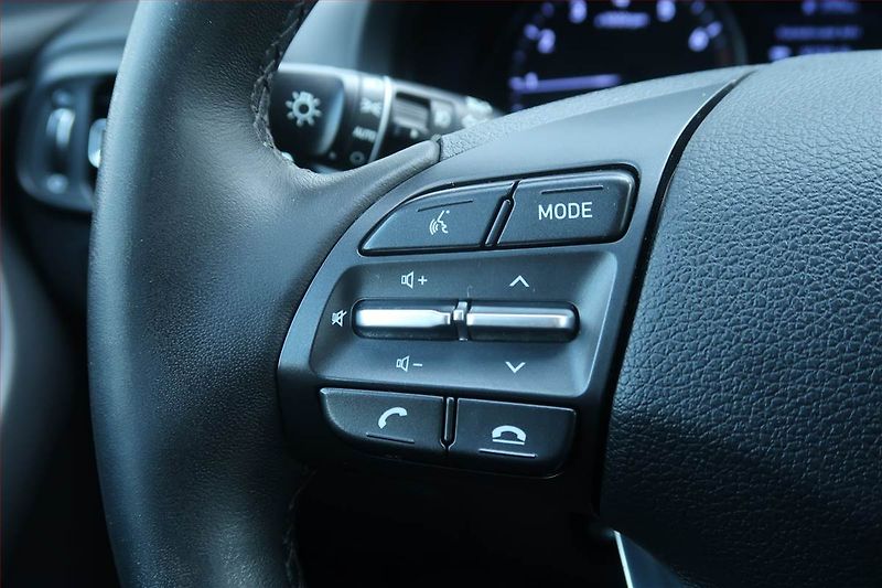 Hyundai i30 (2023) 1.5 DPI, Tempomat - fotka 17 z 20