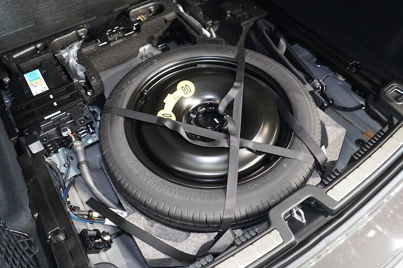 Volvo XC60 B5 AWD Plus Dark, Ventilace - fotka 9 z 46
