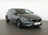 Volvo V40 (2017) 2.0 D2, Serv.kniha, Navi - náhled 1