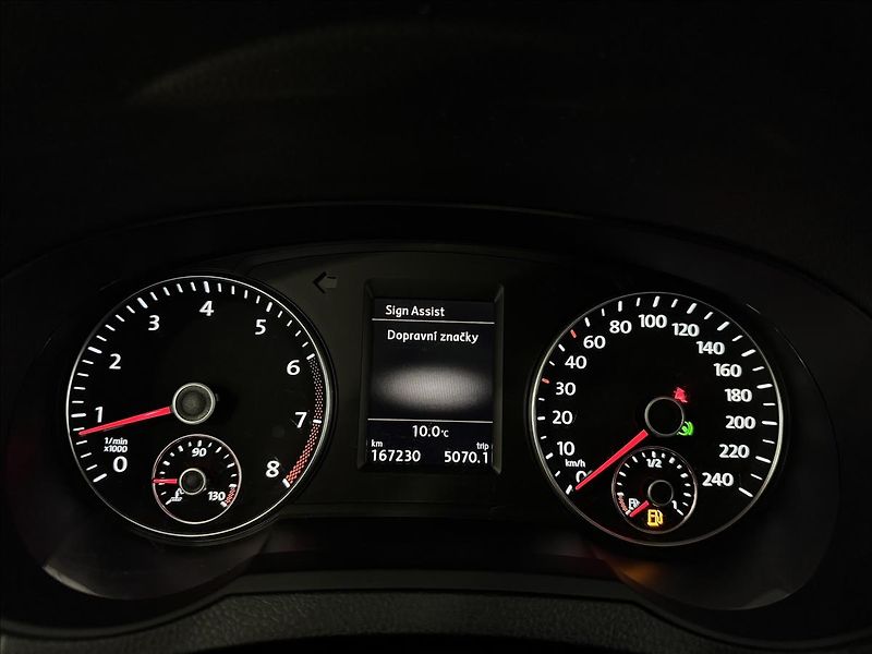 Volkswagen Sharan 2.0TSI 162KW DSG ACC DCC 2XALU - fotka 19 z 50