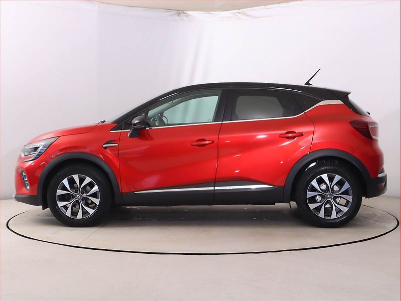 Renault Captur (2020) Intens 1.3 TCe, Kůže, Navi - fotka 3 z 21