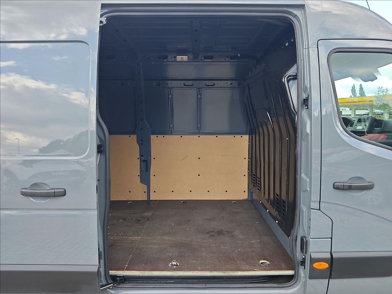 Renault Master 2,3 dCi180  Furgon L3H2P3 - fotka 12 z 17