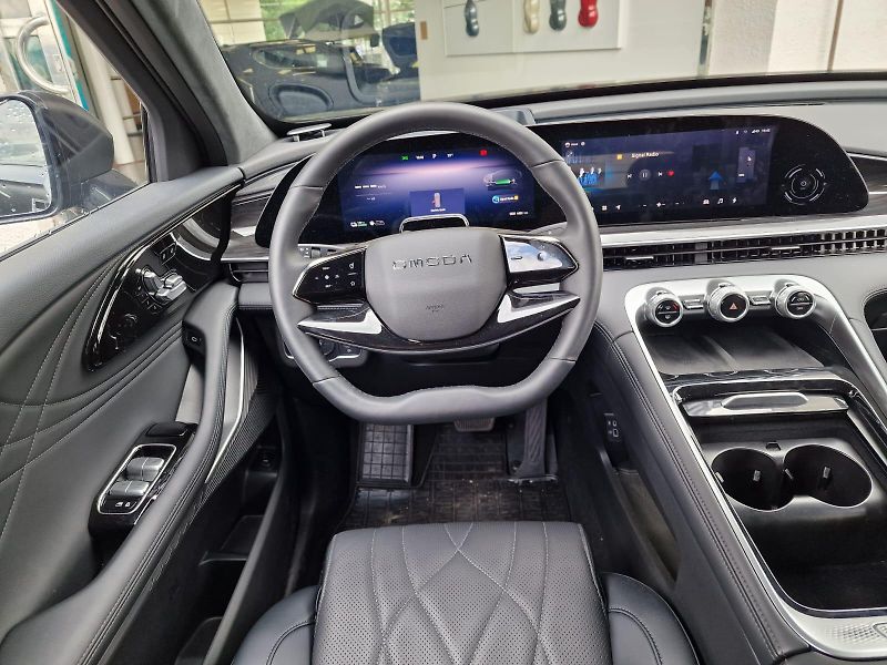 Omoda 9 (2026) SHS Premium 1.5 TGDI - fotka 16 z 23