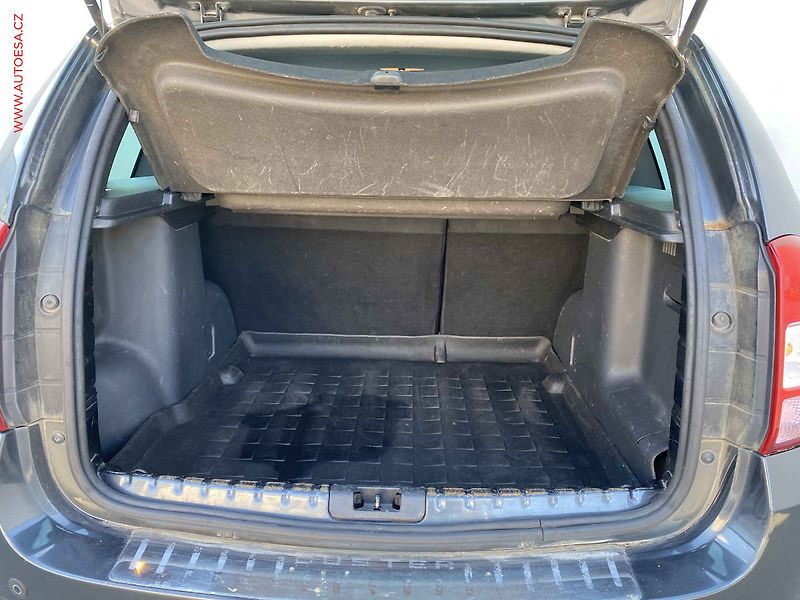 Dacia Duster (2014) 1.2 TCe, Prestige, TZ - fotka 7 z 17