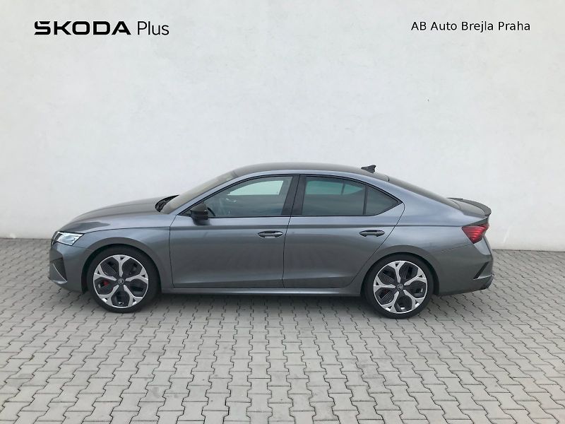 Škoda Octavia (2025) RS TS195/2.0A7F - fotka 3 z 25