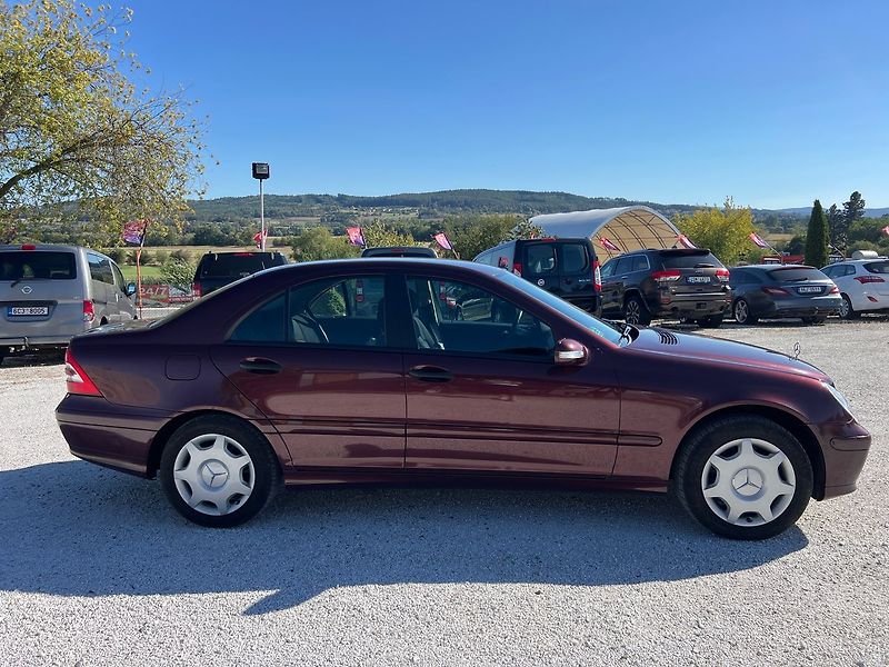 Mercedes-Benz Třídy C 2.0 CDI - fotka 4 z 14