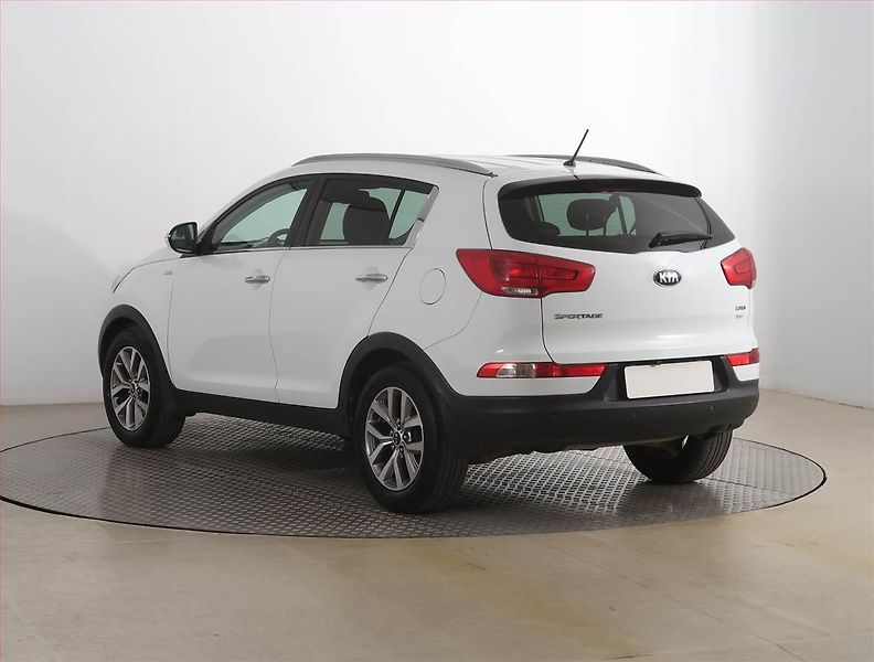 Kia Sportage (2015) 2.0 CRDi, 4X4, Automat - fotka 4 z 18