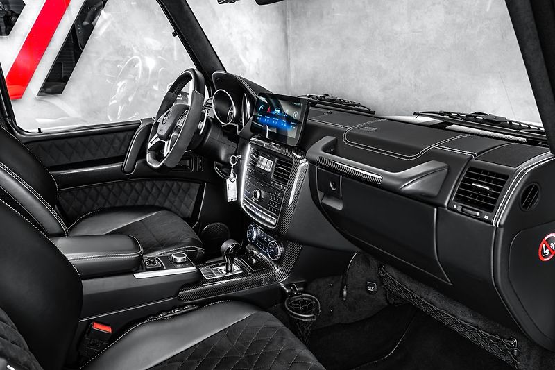 Mercedes-Benz Třídy G 4x4 2 AMG Designo Carbon - fotka 16 z 29