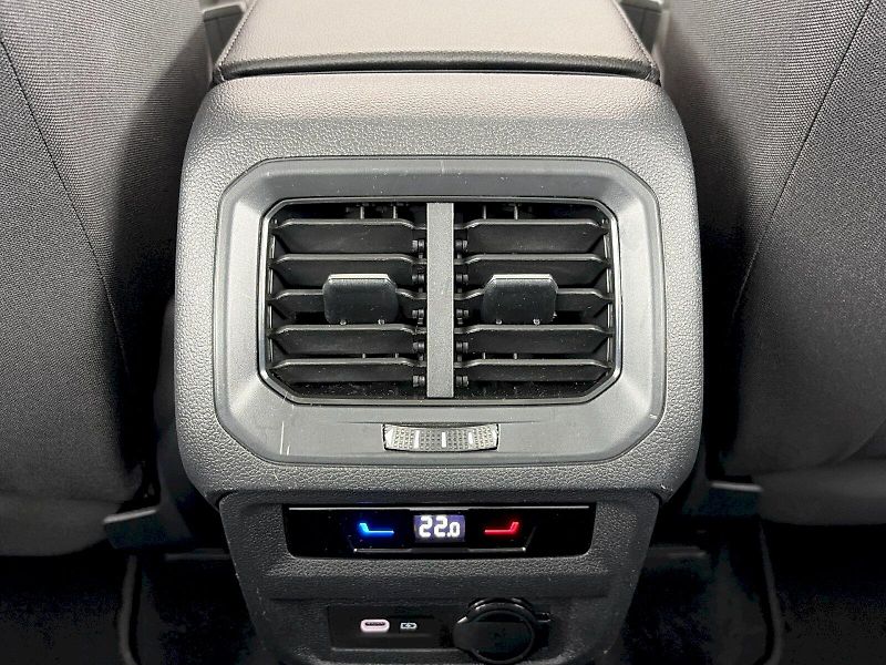 Volkswagen Tiguan Allspace (2023) 2.0 TDI 147kW 4Motion DSG - fotka 32 z 36