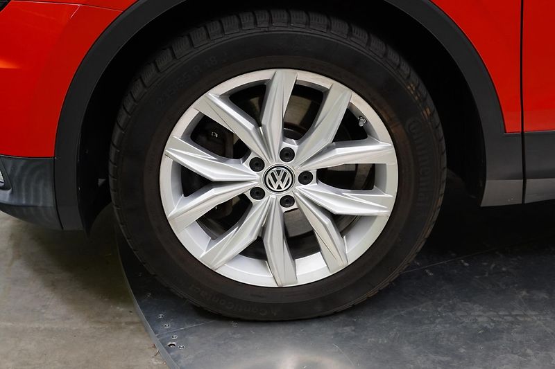 Volkswagen Tiguan - fotka 9 z 26