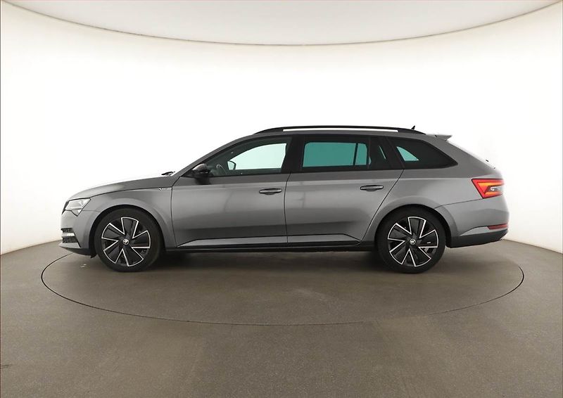 Škoda Superb (2022) Sportline 2.0 TDI - fotka 3 z 19