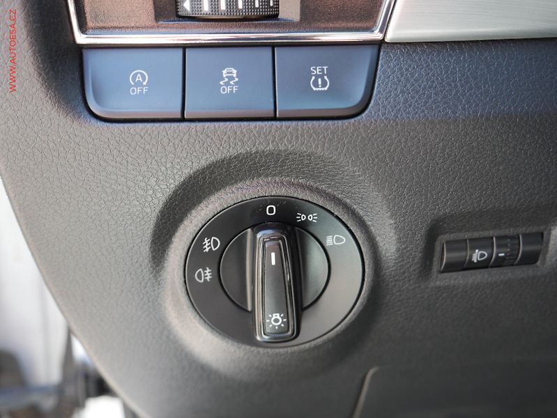 Škoda Fabia (2015) 1.0i, ČR, AC - fotka 16 z 17