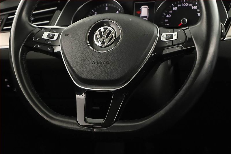 Volkswagen Passat (2018) 2.0 TDI, Kůže, Navi, Tempomat - fotka 8 z 20