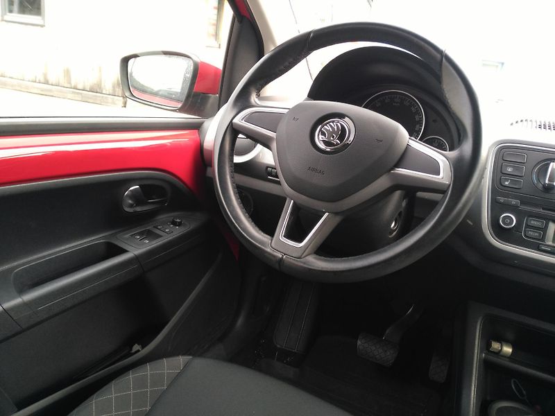 Škoda Citigo 1,0 MPI Automat - fotka 8 z 29