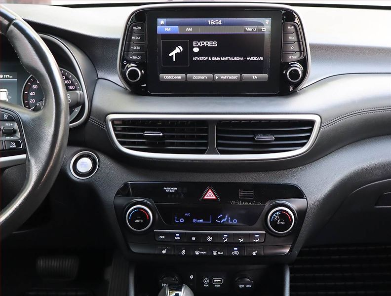 Hyundai Tucson (2019) 1.6 T-GDI, 4X4, Automat, Navi - fotka 12 z 19
