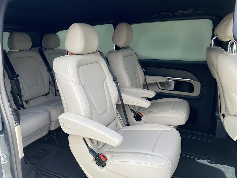 Mercedes-Benz Třídy V V 300d/XL 4M AMG AVANTGARDE - fotka 18 z 28