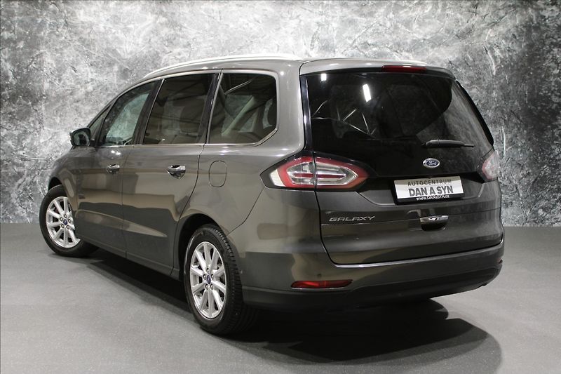 Ford Galaxy 2,0 TDCi 110kW Titanium 7 míst - fotka 3 z 38