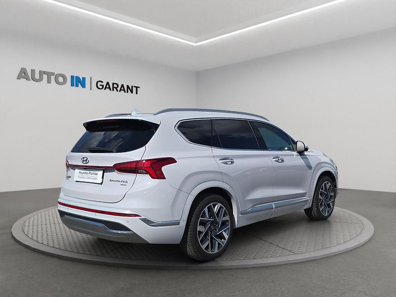 Hyundai Santa Fe (2022) LUXURY 2.2 CRDi DCT 4x4, 7 mís - fotka 6 z 30