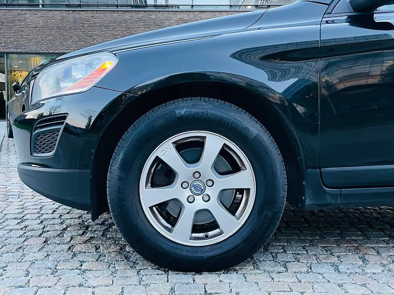 Volvo XC60 2.0D 5VÁLEC AUT VÝHŘEV SENZORY - fotka 20 z 44