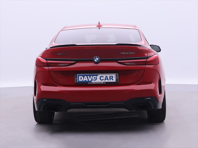 BMW Řada 2 2,0 M235i 225kW CZ xDrive - fotka 6 z 40