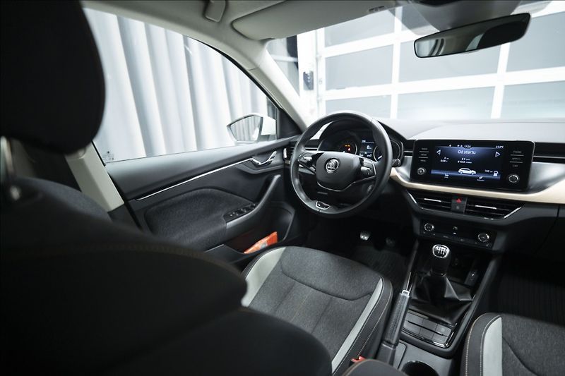 Škoda Scala 1,0 TSI STYLE 1. MAJITEL ČR - fotka 11 z 36