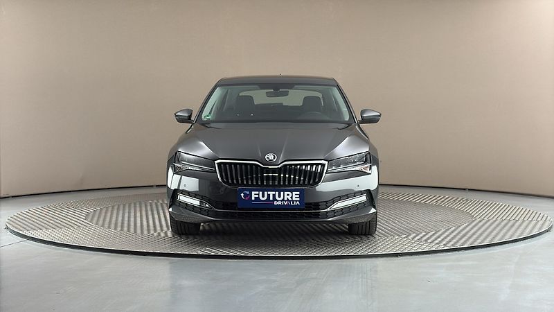 Škoda Superb 2.0 TDI DSG 4x4 Style - fotka 3 z 25