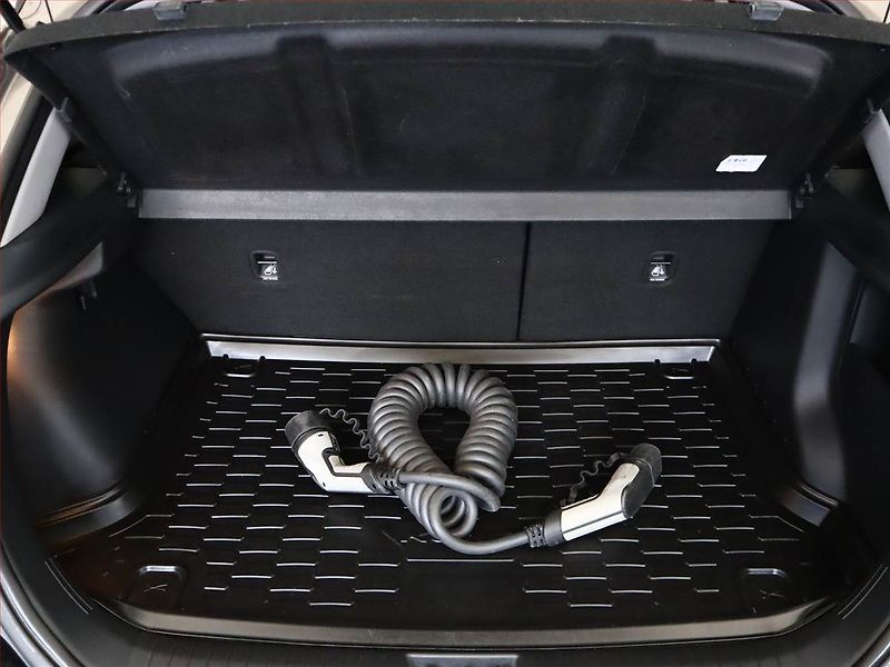 Hyundai Kona (2021) Smart Electric 39 kWh, SoH 92% - fotka 20 z 20