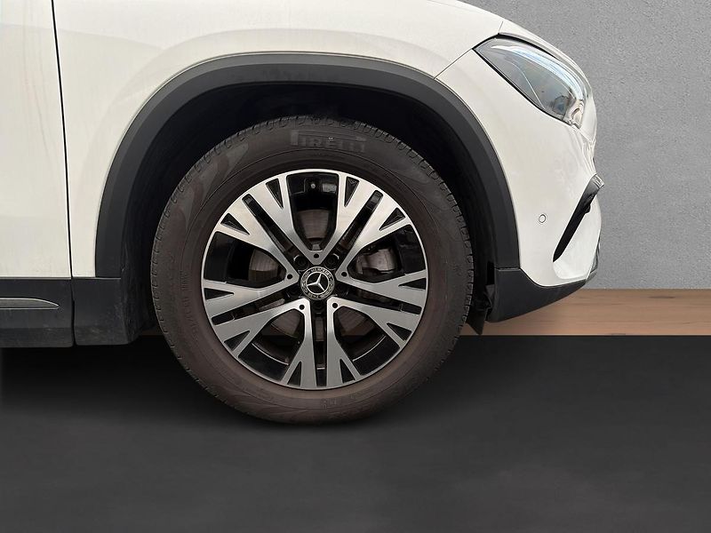 Mercedes-Benz GLA 180d, 1. majitel, CZ - fotka 14 z 16