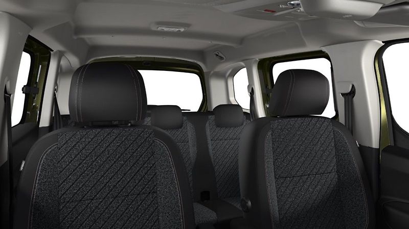 Peugeot Rifter (2026) ALLURE 1.2 TURBO 110k MAN6 - fotka 4 z 5
