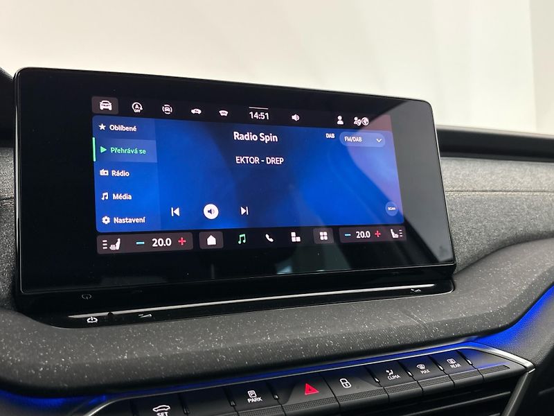 Škoda Octavia Top Selection DSG - fotka 12 z 30