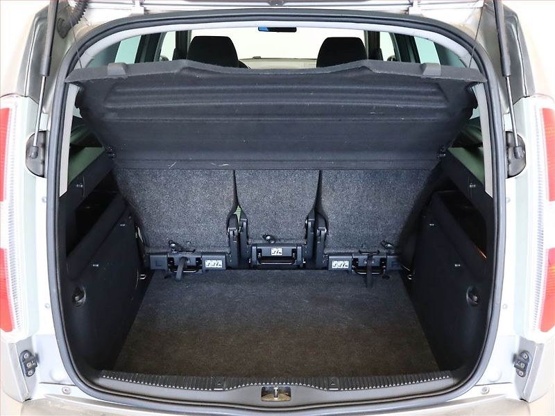 Škoda Roomster (2011) Style 1.2 TSI, Serv.kniha - fotka 10 z 10