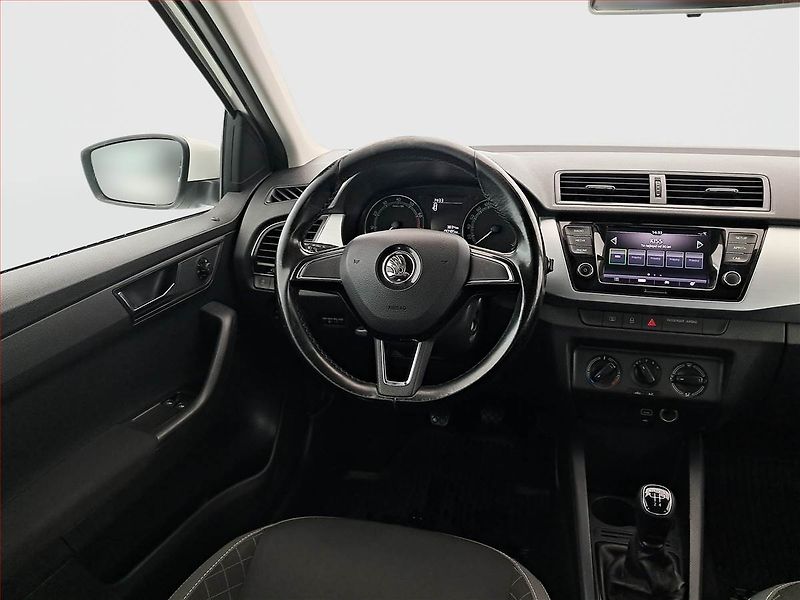 Škoda Fabia (2018) Ambition 1.0 TSI, Serv.kniha - fotka 7 z 18