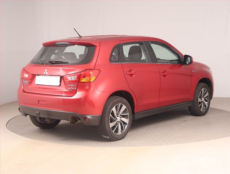 Mitsubishi ASX (2015) Intense 1.8 DI-D MIVEC - fotka 5 z 15