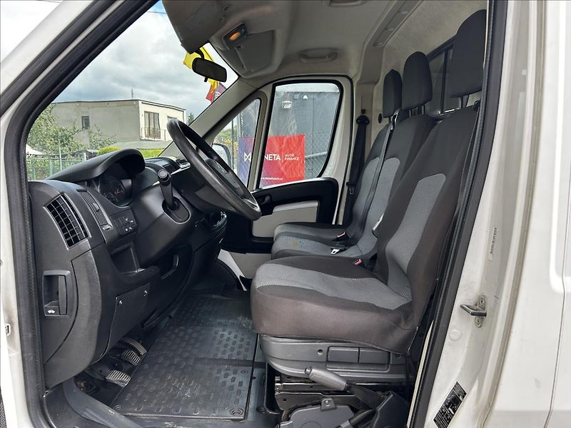 Citroën Jumper 2,2 HDi  Tažné,Handsfree,Senzo - fotka 9 z 42