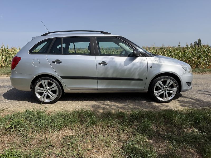 Škoda Fabia 1,2TSI 63kW Combi*NOVÉ ROZVODY - fotka 4 z 58