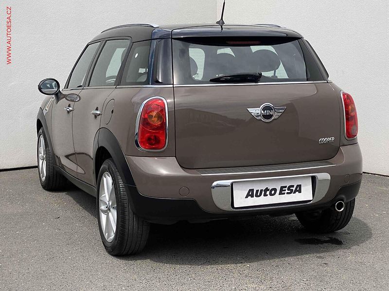 Mini Countryman (2011) 1.6 i, AC - fotka 6 z 15