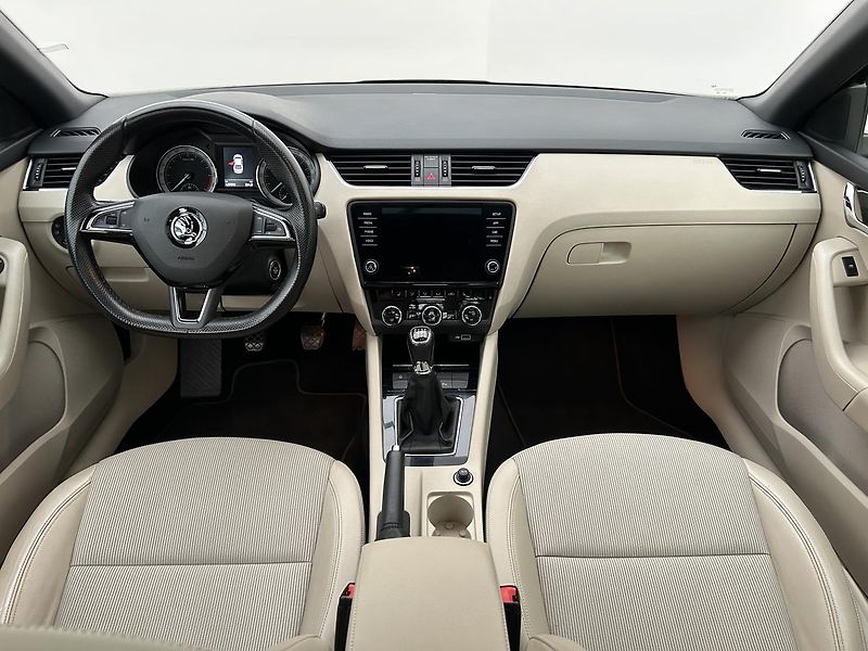 Škoda Octavia 2.0 TDI Style Plus - fotka 6 z 30