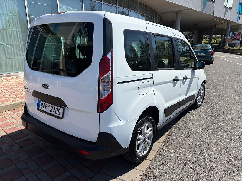 Ford Tourneo Connect 1.5TDCi 74kW*PO SERVISU*ČR* - fotka 4 z 16