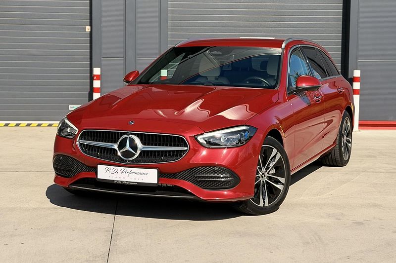 Mercedes-Benz Třídy C (2024) C 300 de 4Matic EQ - fotka 2 z 100