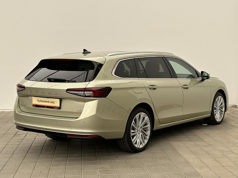 Škoda Superb 2.0 TDI 4x4 L & K - fotka 2 z 31