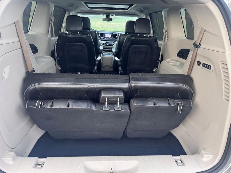 Chrysler Pacifica (2020) 3,6 RU Panorama Limited 2020 - fotka 8 z 19