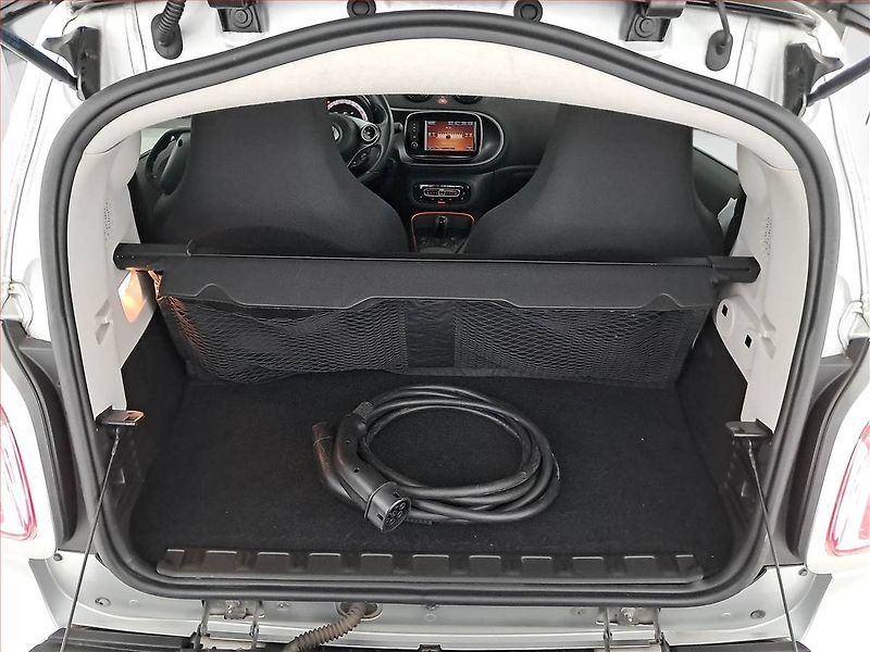 Smart Fortwo (2020) electric drive, SoH 91% - fotka 12 z 16