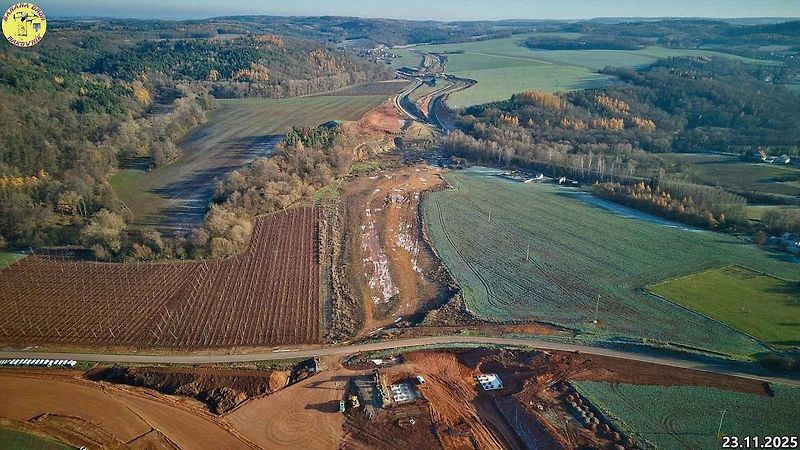 Staveniště dálnice D6 úseku Petrohrad - Lubenec. Foto: Jan Banán Svoboda