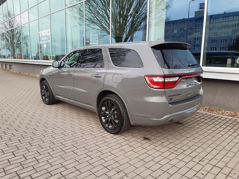 Dodge Durango (2026) 5,7 V8 HEMI  R/T 4x4 - fotka 10 z 47