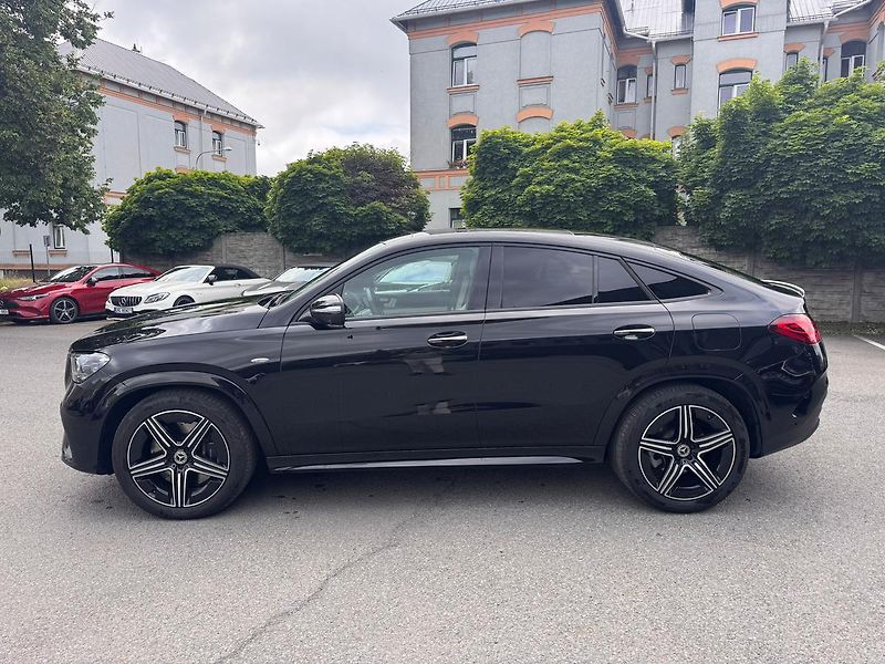 Mercedes-Benz GLE (2025) 400 e 4MATIC kupé - fotka 4 z 28