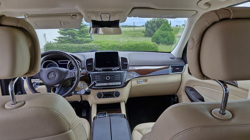 Mercedes-Benz GLE (2018) - fotka 8 z 8