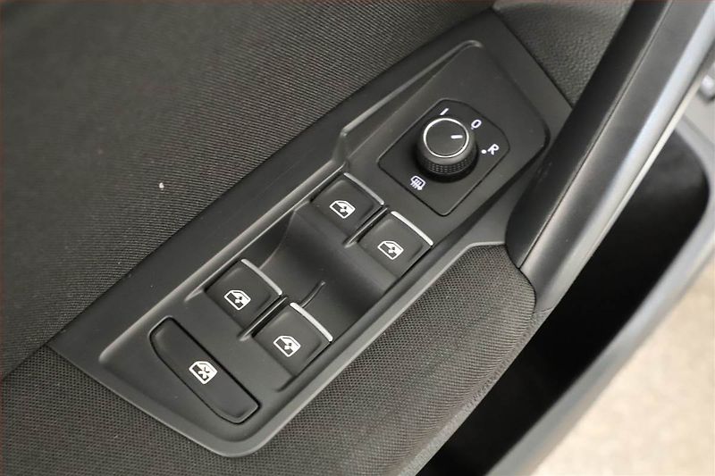 Volkswagen Tiguan Allspace (2023) Life 2.0 TDI - fotka 12 z 16