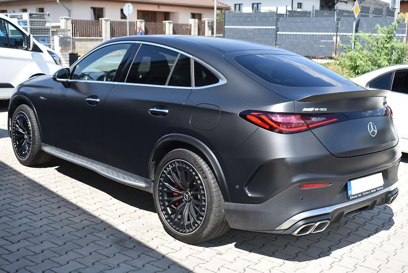 Mercedes-Benz GLC AMG 63Se Performence Kupé - fotka 3 z 32
