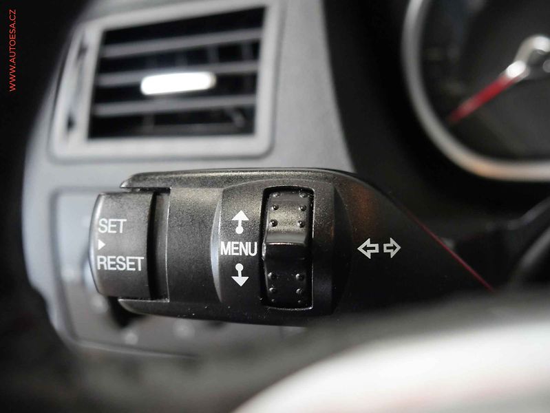 Ford Kuga (2010) 2.0TDCI 4X4, autoAC - fotka 13 z 16