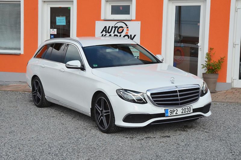 Mercedes-Benz Třídy E (2019) E 220d // REZERVOVÁNO // - fotka 1 z 46